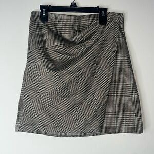 NWT| Max Studio skirt| sz Small